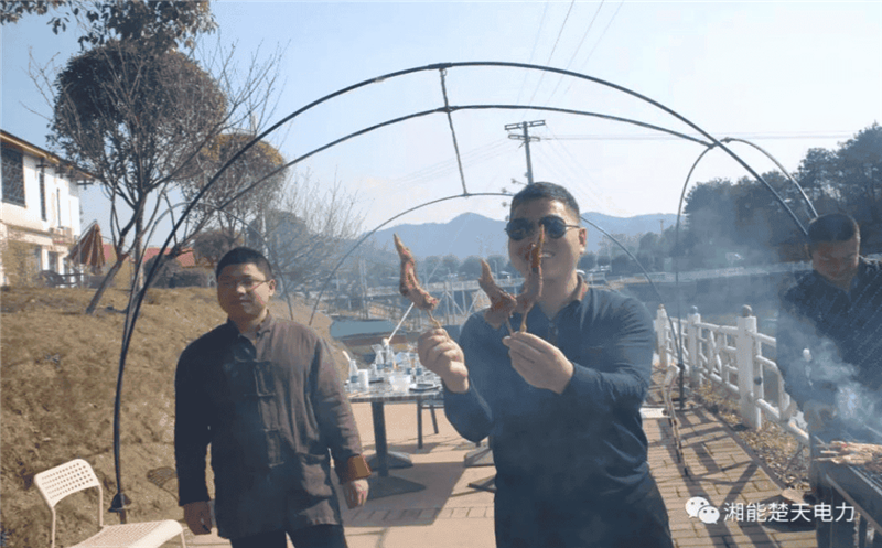 湘能楚天-出游烧烤喷喷的鸡翅